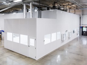 Kỹ thuật thi công phòng sạch GMP: Đảm bảo áp suất dương/âm và kiểm soát luồng khí hiệu quả